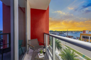 5Beachfront Resort FRONT BAY VIEW BALCONY Enjoy Sunsets